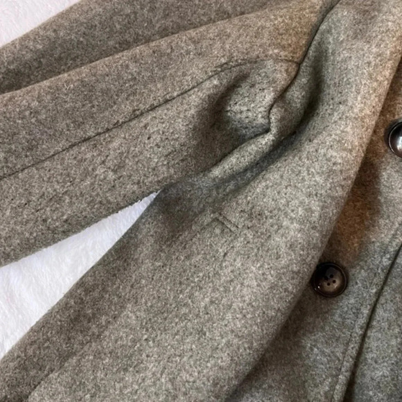 Old‎ Navy Soft-Brushed Sherpa-Trim Jacket - Picture 8 of 11